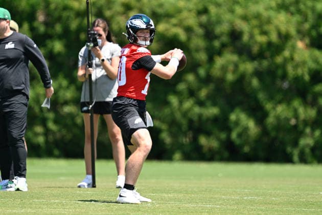 PHILADELPHIA, PA - JUNE 09: Philadelphia Eagles quarterback Cole Payton 10 is shown during the Philadelphia Eagles off season minicamp on June 9th, 2026 at the Jefferson Health Training Complex in Philadelphia, PA. (Photo by Terence Lewis Icon Sportswire) NFL, American Football Herren, USA JUN 09 Philadelphia Eagles Minicamp EDITORIAL USE ONLY Icon260609044