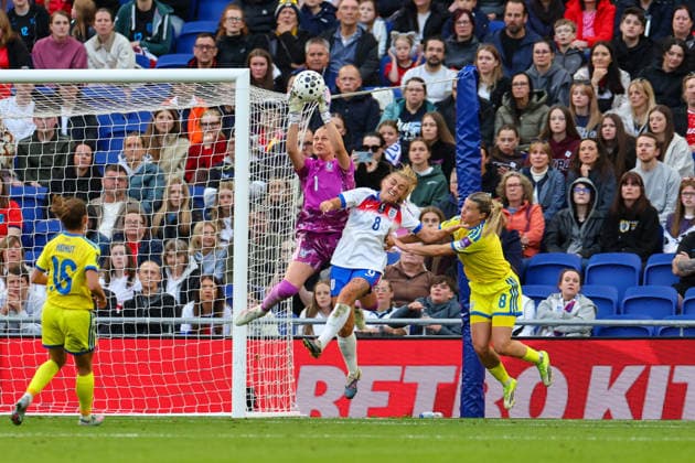 RECORD DATE NOT STATED 9th June 2026; Hill Dickinson Stadium, Liverpool, Merseyside, England; Womens World Cup Qualifier Football, England versus Ukraine; Kateryna Boklach of Ukraine Women saves under pressure from Georgia Stanway of England Women RogerxEvans