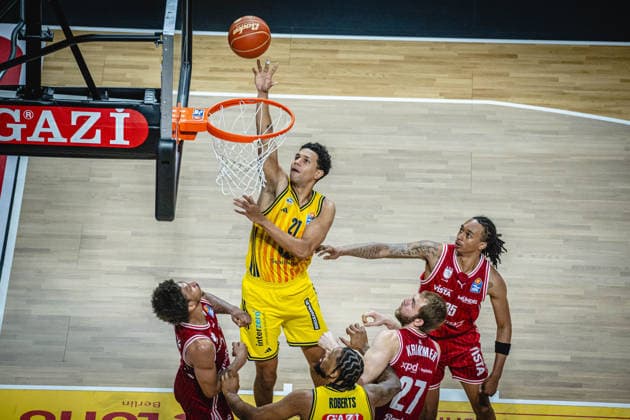 Basketball Berlin 019.06.2026 Saison 2025 2026 EasyCredit BBL 1. Bundesliga Männer, Herren Playoffs Halbfinale Spiel 5 Alba Berlin - BMA365 Bamberg Baskets Michael Rataj (Alba Berlin, No.21)