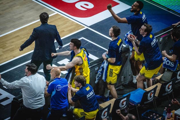 Basketball Berlin 019.06.2026 Saison 2025 2026 EasyCredit BBL 1. Bundesliga Männer, Herren Playoffs Halbfinale Spiel 5 Alba Berlin - BMA365 Bamberg Baskets Jubel Alba