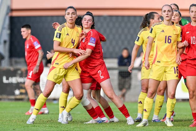 SOCCER WOMEN UEFA QUALIFIERS B4 MD6 LUXEMBURG VS BELGIUM Amber Tysiak (4) of Belgium and Liane Freymann (2) of Luxemburg pictured during a women football game between the national teams of Luxemburg and Belgium , called the Red Flames , on the sixth match day in League B Group B4 in the league stage of the 2026-27 UEFA Women s European Qualifiers competition , on Tuesday 9 June 2026 in Esch-sur-Alzette , Luxemburg . PHOTO SPORTPIX Stijn Audooren Esch-sur-Alzette Stade de la Frontiere Luxemburg  Copyright: xSportpix.bex xStijnxAudoorenxStijnxAudoorenx
