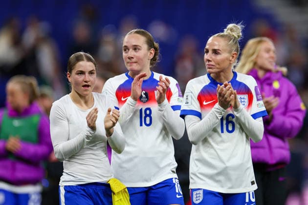 RECORD DATE NOT STATED 9th June 2026; Hill Dickinson Stadium, Liverpool, Merseyside, England; Womens World Cup Qualifier Football, England versus Ukraine; England players salute the crowd after their 3-0 win RogerxEvans