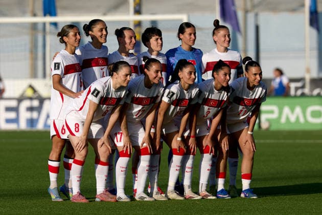 Turkiye women players group up for a team photo ahead of the UEFA Women™s European Qualifiers League B, Group B2 soccer match between Malta and Turkiye at the Centenary Stadium in Ta™ Qali, Malta, on 09 June 2026. UEFA Women™s European Qualifiers - Malta v Turkiye