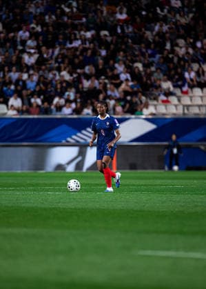 Oriane Jean-François (6 France) in action during FIFA Women s World Cup 2027 Qualifiers game between France and Republic of Ireland at Alpes Stadium in Grenoble, France  Copyright: xConstancexBugautx xSPPx Sportspressphoto_SPR164165