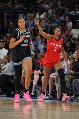 CHICAGO, IL - JUNE 06: Angel Reese 5 of the Atlanta Dream reacts after shooting a three-point basket over Kamilla Cardoso 10 of the Chicago Sky during the first half of a 2026 WNBA, Basketball Damen, USA Commissioner s Cup game on June 9, 2026 at Wintrust Arena in Chicago, Illinois. (Photo by Melissa Tamez Icon Sportswire) SOCCER: JUN 06 USA vs Germany EDITORIAL USE ONLY Icon260609019