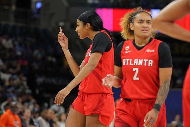 CHICAGO, IL - JUNE 09: Angel Reese 5 of the Atlanta Dream reacts to a call during the second half a 2026 WNBA, Basketball Damen, USA Commissioner s Cup game against the Chicago Sky on June 9, 2026 at Wintrust Arena in Chicago, Illinois. (Photo by Melissa Tamez Icon Sportswire) WNBA: JUN 09 Atlanta Dream at Chicago Sky EDITORIAL USE ONLY Icon260609036