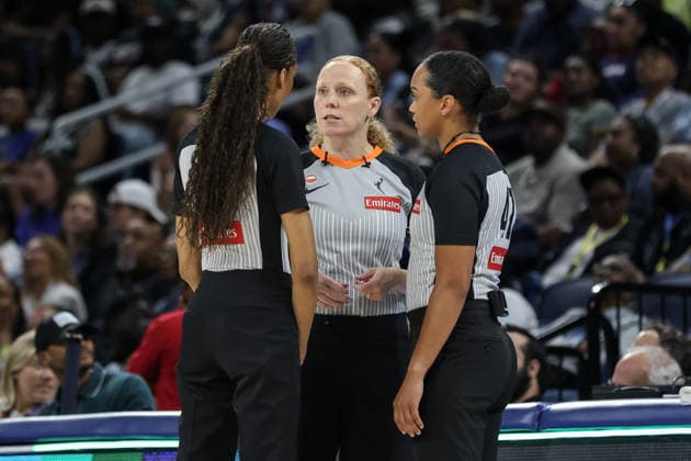 CHICAGO, USA - June 9: Referees are seen during the WNBA, Basketball Damen, USA Commissionerâ€™s Cup game between the Chicago Sky and Atlanta Dream at Wintrust Arena on Tuesday, June 9 in Chicago, USA  Copyright: xShainaxBenhiyoun SPPx Sportspressphoto_SPR164213