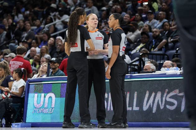 CHICAGO, USA - June 9: Referees are seen during the WNBA, Basketball Damen, USA Commissionerâ€™s Cup game between the Chicago Sky and Atlanta Dream at Wintrust Arena on Tuesday, June 9 in Chicago, USA  Copyright: xShainaxBenhiyoun SPPx Sportspressphoto_SPR164216