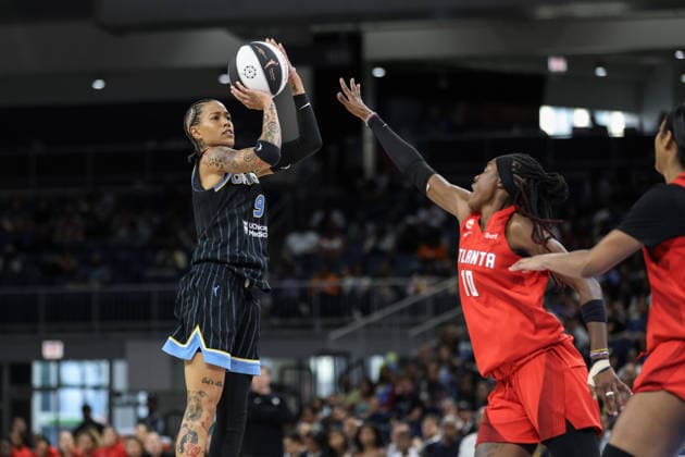 CHICAGO, USA - June 9: Natasha Cloud (9 Chicago Sky) shoots the ball during the WNBA, Basketball Damen, USA Commissionerâ€™s Cup game between the Chicago Sky and Atlanta Dream at Wintrust Arena on Tuesday, June 9 in Chicago, USA  Copyright: xShainaxBenhiyoun SPPx Sportspressphoto_SPR164219
