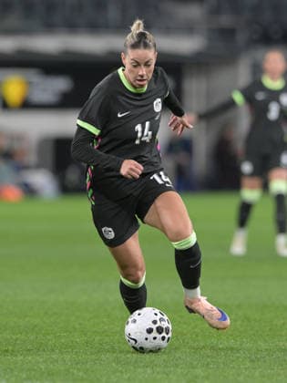Australia Vs Mexico in Parramatta - 09 Jun 2026 Alanna Kennedy of Australia women football team seen in action during the women s International Friendly, Länderspiel, Nationalmannschaft match between Australia and Mexico held at Commbank Stadium. Final score; Australia 3:1 Mexico. Parramatta Australia Copyright: xLuisxVeniegrax xSOPAxImagesx 20260609_A-Leagues_LuisVeniegra1455