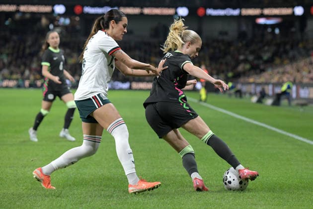 June 9, 2026, Parramatta, Australia: Nina Nicosia (L) of Mexico women football team and Kaitlyn Torpey (R) of Australia women football team seen in action during the women s International Friendly, Länderspiel, Nationalmannschaft match between Australia and Mexico held at Commbank Stadium. Final score; Australia 3:1 Mexico. Parramatta Australia - ZUMAs197 20260609_aaa_s197_226 Copyright: xLuisxVeniegrax