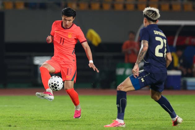 JINHUA, CHINA - JUNE 09: Lin Liangming of Team China drives the ball during CFA Team China International Football Competition Jinhua 2026 between China and Thailand at Jinhua Sports Centre Stadium on June 9, 2026 in Jinhua, Zhejiang Province of China.  Copyright: xWuxZhizhaox 111647152943