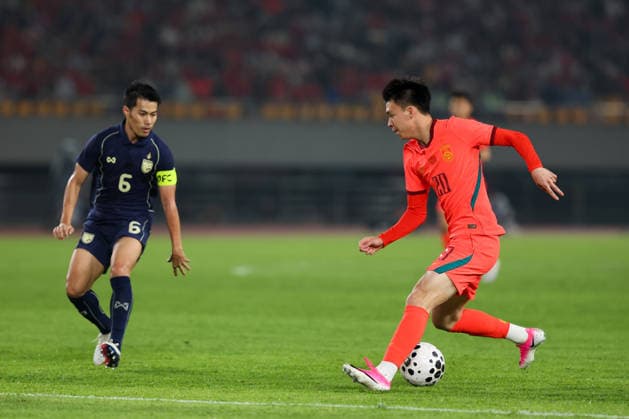 JINHUA, CHINA - JUNE 09: Wang Yudong of Team China drives the ball during CFA Team China International Football Competition Jinhua 2026 between China and Thailand at Jinhua Sports Centre Stadium on June 9, 2026 in Jinhua, Zhejiang Province of China.  Copyright: xWuxZhizhaox 111647152945