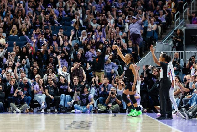 SAN FRANCISCO, CA - JUNE 09: Laeticia Amihere 3 of the Golden State Valkyries reacts to scoring a three during a game against the Phoenix Mercury on June 9, 2026 at Chase Center in San Francisco, CA. (Photo by Matthew Huang Icon Sportswire) WNBA, Basketball Damen, USA JUN 09 Phoenix Mercury at Golden State Valkyries EDITORIAL USE ONLY Icon260609027
