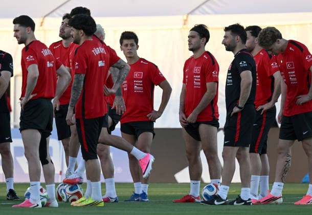 Turkiye continues World Cup preparations in Arizona ahead of Australia opener MESA, ARIZONA, US - JUNE 09: Ismail Yuksek, Orkun Kokcu, Aral Simsir, Kenan Yildiz and Arda Guler of the Turkish national football team attend the training session at the Arizona Athletic Grounds in Mesa, Arizona, United States on June 09, 2026. Turkiye s national football team continued its preparations for the 2026 FIFA World Cup, WM, Weltmeisterschaft, Fussball with a training session. Turkiye will open Group D play against Australia on June 13 at BC Place Stadium in Vancouver, Canada at 9 p.m. local time (0400GMT on June 14). Tayfun Coskun Anadolu Arizona United States. Editorial use only. Please get in touch for any other usage.  Copyright: x2026xAnadoluxTayfunxCoskunx