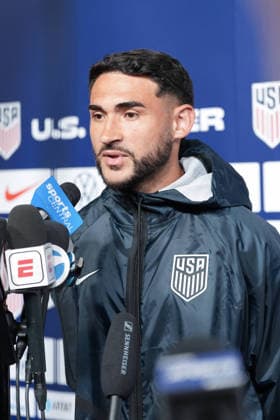 US player Cristian Roldan speaks to reporters ahead of a training session in Irvine, United States, 09 June 2026. US national team, Nationalteam training ACHTUNG: NUR REDAKTIONELLE NUTZUNG  Copyright: xOmarxAlonsox AME085 20260609-55020547688_1 US national team training !ACHTUNG: NUR REDAKTIONELLE NUTZUNG!  Copyright: xIMAGO OmarxAlonsox imago images 0858759732 0858759732st