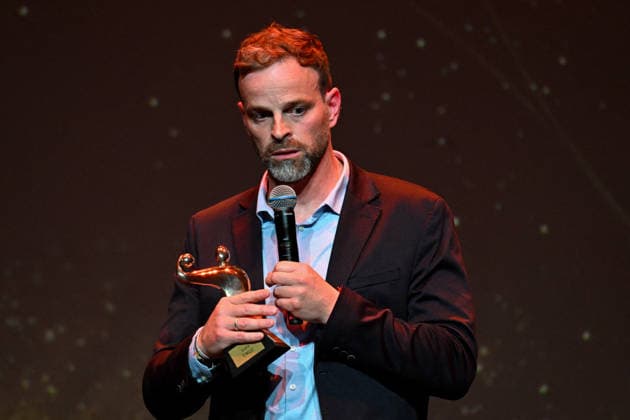 Trophees LNH 2026 - Paris Luis Cruz receives the Best Coach award during the Trophees LNH 2026 ceremony at Theâtre Marigny on the Champs-Élysees in Paris, France on June 9, 2026, as the Ligue Nationale de Handball honors top players and coaches. Paris France  Copyright: xUrmanxLionel ABACAx