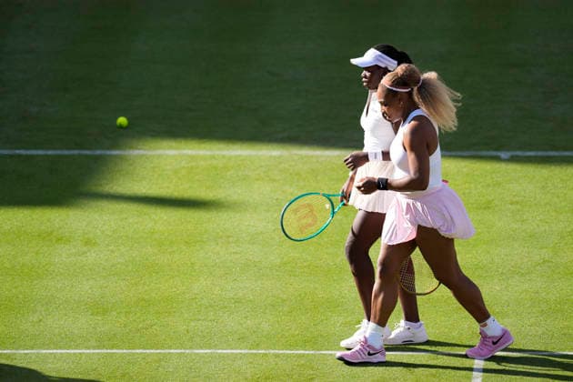 HSBC Championships - Day Two Serena Williams and Victoria Mboko compete during their round of 16 doubles match at The HSBC Championships 2026 women s tennis tournament at The Queen s Club in London, England, on June 9, 2026. London Greater London United Kingdom  Copyright: xOwenxHammondx originalFilename:hammond-thehsbcc260609_npjIw.jpg