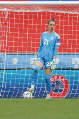 09.06.2026, xgrfx, Fussball WM Qualifikation Frauen, Slowenien - Deutschland v.l. Ena Mahmutovic (Deutsche Frauennationalmannschaft) (DFL DFB REGULATIONS PROHIBIT ANY USE OF PHOTOGRAPHS as IMAGE SEQUENCES and or QUASI-VIDEO) Ljubljana