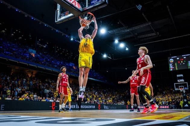 Basketball Berlin 019.06.2026 Saison 2025 2026 EasyCredit BBL 1. Bundesliga Männer, Herren Playoffs Halbfinale Spiel 5 Alba Berlin - BMA365 Bamberg Baskets Moses Wood (Alba Berlin, No.11)