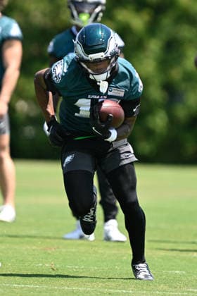 PHILADELPHIA, PA - JUNE 09: Philadelphia Eagles wide receiver Dontayvion Wicks 13 is shown during the Philadelphia Eagles off season minicamp on June 9th, 2026 at the Jefferson Health Training Complex in Philadelphia, PA. (Photo by Terence Lewis Icon Sportswire) NFL, American Football Herren, USA JUN 09 Philadelphia Eagles Minicamp EDITORIAL USE ONLY Icon260609083