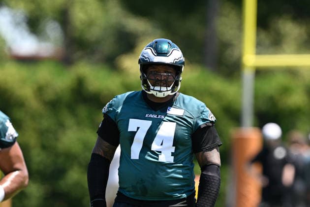 PHILADELPHIA, PA - JUNE 09: Philadelphia Eagles offensive tackle Fred Johnson 74 reacts during the Philadelphia Eagles off season minicamp on June 9th, 2026 at the Jefferson Health Training Complex in Philadelphia, PA. (Photo by Terence Lewis Icon Sportswire) NFL, American Football Herren, USA JUN 09 Philadelphia Eagles Minicamp EDITORIAL USE ONLY Icon260609090