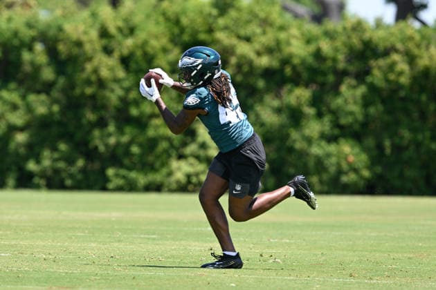 PHILADELPHIA, PA - JUNE 09: Philadelphia Eagles tight end Dae™Quan Wright 45 catches the ball during the Philadelphia Eagles off season minicamp on June 9th, 2026 at the Jefferson Health Training Complex in Philadelphia, PA. (Photo by Terence Lewis Icon Sportswire) NFL, American Football Herren, USA JUN 09 Philadelphia Eagles Minicamp EDITORIAL USE ONLY Icon260609100