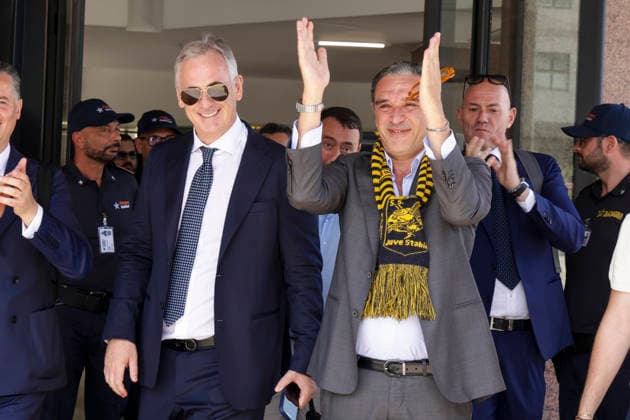 Alfredo Guerri Becomes New Owner of Juve Stabia Juve Stabia has a new owner: Alfredo Guerri, the Neapolitan businessman, has saved the club. Domus srl has acquired the club™s shares, with the go-ahead from the Court of Naples. The club had been under court administration as part of an investigation into Camorra infiltration within the sports industry. ABP17070 Copyright: xAntonioxBalascox