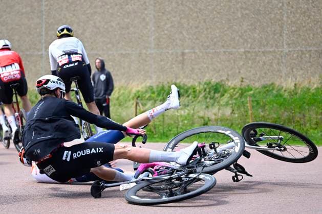 Circuit Franco Belge 2026 Cycling Race MONT-DE-L ENCLUS, BELGIUM - JUNE 10 : crash of Heremans Joppe (BEL) of Van Rysel Roubaix during the 85th edition of Circuit Franco Belge an UCI ProSeries 1.Pro one day cycling road race for Men Elite of 195.6 km with start in Tournai and finish in Mont-de-L enclus on June 10, 2026 in Mont-de-L enclus, Belgium, 10 06 2026 ( Motordriver Stephan Boone - Mont-de-L enclus Belgium  Copyright: xTomasxSiskx
