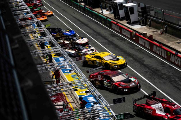 24 HEURES DU MANS 2026 - FREE PRACTICE AND QUALIFIYING SESSION 34 DEMPSEY Peter (irl), YOLUC Salih (tur), EASTWOOD Charlie (irl), Racing Team Turkey by TF, Corvette Z06 LMGT3.R 34, LM GT3, 33 KEATING Ben (usa), EDGAR Jonny (gbr), CATSBURG Nicky (ned), TF Corvette Z06 LMGT3.R 33, LM GT3, pitlane, during the Free Practice and Qualifying session of the 24 Hours of Le Mans 2026, 3rd round of the 2026 FIA World Endurance Championship, from June 10 to 11, 2026 on the Circuit des 24 Heures du Mans in Le Mans, France - Le MansFrance  Copyright: xCharlyxLopezx