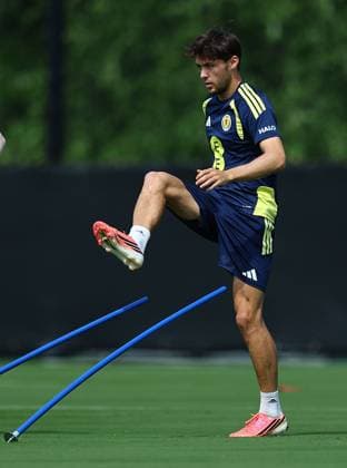 Aaron Hickey of Scotland Scotland Training Session and press conference, PK, Pressekonferenz 2026 FIFA World Cup, WM, Weltmeisterschaft, Fussball Football, Atrium Health Performance Park, Charlotte, USA - 10 Jun 2026Charlotte Atrium Health Performance Park United States of America EDITORIAL USE ONLY No use with unauthorised audio, video, data, fixture lists, club league logos or live services. Online in-match use limited to 120 images, no video emulation. No use in betting, games or single club league player publications. Copyright: xMichaelxZemanek Shutterstockx 16919987h
