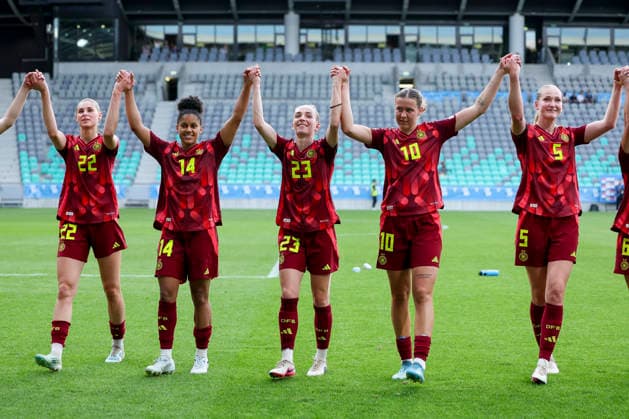 Jule Brand (Germany), Shekiera Martinez (Germany), Sophia Kleinherne (Germany), Larissa Muehlhaus (Germany) und Camilla Kuever (Germany) jubeln, FIFA Women s World Cup 2027 Qualifier, Slovenia v Germany, Stadion Stozice am 09. June 2026 in Ljubljana, Slowenien. (Foto von Marco Steinbrenner DeFodi Images) Jule Brand (Germany), Shekiera Martinez (Germany), Sophia Kleinherne (Germany), Larissa Muehlhaus (Germany) und Camilla Kuever (Germany) cheer, FIFA Women s World Cup 2027 Qualifier, Slovenia v Germany, Stadion Stozice, June 9, 2026 in Ljubljana, Slovenia. (Photo by Marco Steinbrenner DeFodi Images) - *** Jule Brand Germany , Shekiera Martinez Germany , Sophia Kleinherne Germany , Larissa Muehlhaus Germany and Camilla Kuever Germany cheer, FIFA Women s World Cup 2027 Qualifier, Slovenia v Germany, Stadion Stozice on June 09, 2026 in Ljubljana, Slovenia Photo by Marco Steinbrenner DeFodi Images Jule Brand Germany , Shekiera Martinez Germany , Sophia Kleinherne Germany , Larissa Muehlhaus Germany and Camilla Kuever Germany cheer, FIFA Women s World Cup 2027 Qualifier, Slovenia v Germany, Stadion Stozice, June 9, 2026 in Ljubljana, Slovenia Photo by Marco Steinbrenner DeFodi Images