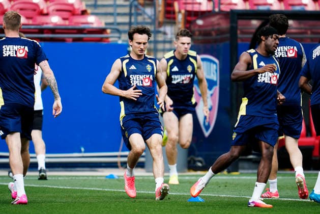 DALLAS, SWEDEN 20260610 Sweden s Hjalmar Ekdal as the men s national team, Nationalteam trains at FC Dallas Stadium on Wednesday ahead of the start of the World Cup.