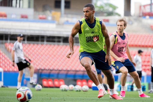 260610 Isak Hien of the Swedish national football team at a training session during day -1 of the FIFA World Cup, WM, Weltmeisterschaft, Fussball 2026 on June 10, 2026 in Dallas. Photo: Petter Arvidson BILDBYRAN kod PA PA1227 fotboll football soccer fotball vm fotbolls-vm fotball-vm fotbolls-vm 2026 fifa world cup 2026 träning practice training sverige sweden sverige a day -1 bbeng