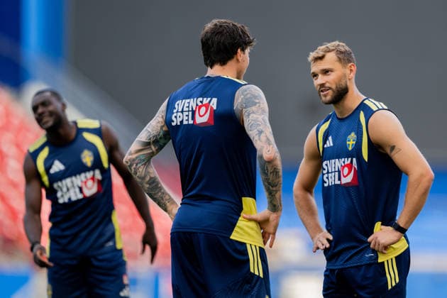 260610 Victor Nilsson Lindelöf and Jesper Karlström of the Swedish national football team at a training session during day -1 of the FIFA World Cup, WM, Weltmeisterschaft, Fussball 2026 on June 10, 2026 in Dallas. Photo: Petter Arvidson BILDBYRAN kod PA PA1227 fotboll football soccer fotball vm fotbolls-vm fotball-vm fotbolls-vm 2026 fifa world cup 2026 träning practice training sverige sweden sverige a day -1 bbeng