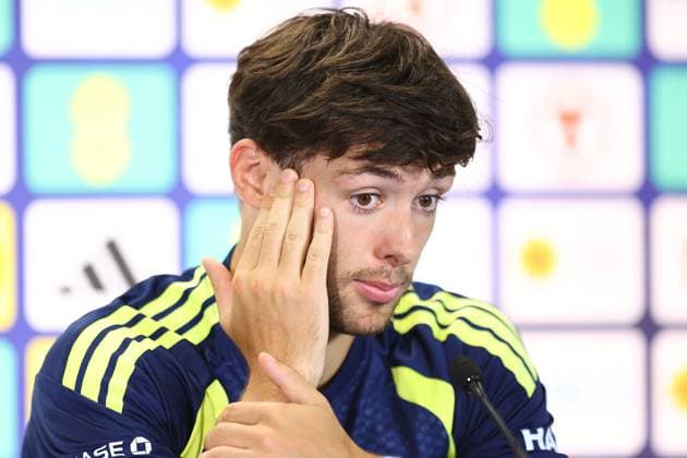 Aaron Hickey of Scotland Scotland Training Session and press conference, PK, Pressekonferenz 2026 FIFA World Cup, WM, Weltmeisterschaft, Fussball Football, Atrium Health Performance Park, Charlotte, USA - 10 Jun 2026Charlotte Atrium Health Performance Park United States of America EDITORIAL USE ONLY No use with unauthorised audio, video, data, fixture lists, club league logos or live services. Online in-match use limited to 120 images, no video emulation. No use in betting, games or single club league player publications.  Copyright: xMichaelxZemanek Shutterstockx 16919987by