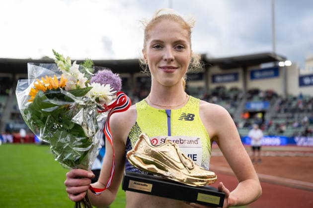260610 Andrea Nygard Vie of Norway receives an award during the Diamond League athletics competition Bislett Games on June 10, 2026 in Oslo. Photo: Jon Olav Nesvold BILDBYRAN COP 217 MM0071 bbeng friidrett friidrott athletics diamond league bislett games 2026 bislett games norge norway
