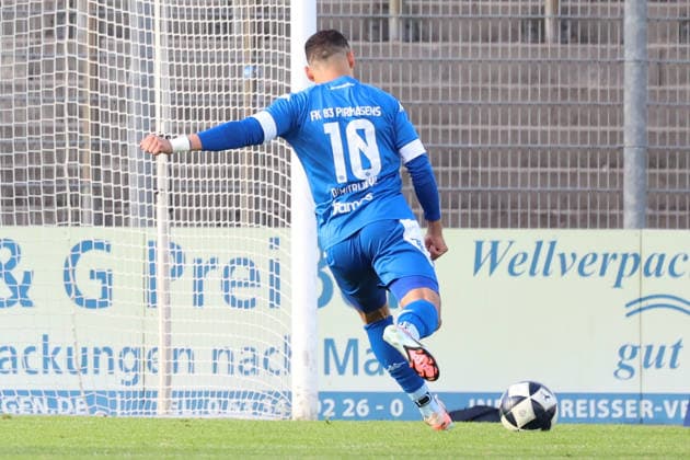 10.06.2026, xrekx, Fussball Relegation Regionalliga Suedwest , FK Pirmasens - VfR Mannheim v.l. Luka Dimitrijevic (FK Pirmasens) Elfmeter verschossen (DFL DFB REGULATIONS PROHIBIT ANY USE OF PHOTOGRAPHS as IMAGE SEQUENCES and or QUASI-VIDEO) Pirmasens
