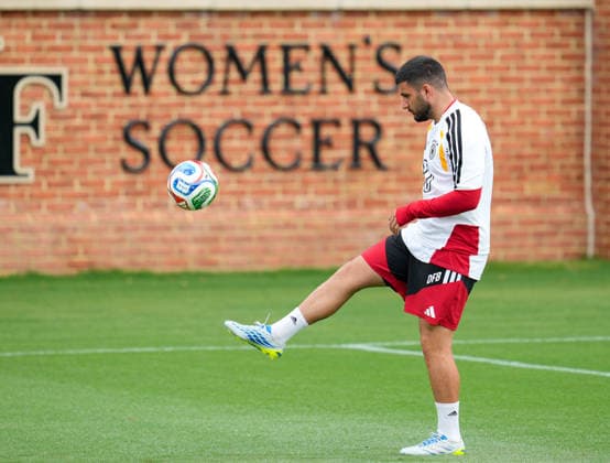Deniz Undav (Deutschland, 26) nimmt am Training. USA, Deutsche Fussballnationalmannschaft, Training, Winston-Salem, 10.06.2026 USA, Deutsche Fussballnationalmannschaft, Training, Winston-Salem, 10.06.2026 Winston-Salem
