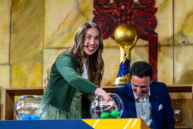 FINAL DRAW IHF MensÂ s Handball World Championship, WM, Weltmeisterschaft Germany 2027; 10.06.2026 Im Hofbräuhaus in München findet heute die finale Gruppenauslosung für die Handball WM 2027 statt - im Bild Losfee Svenja BRUNCKHORST und Pascal JENNY