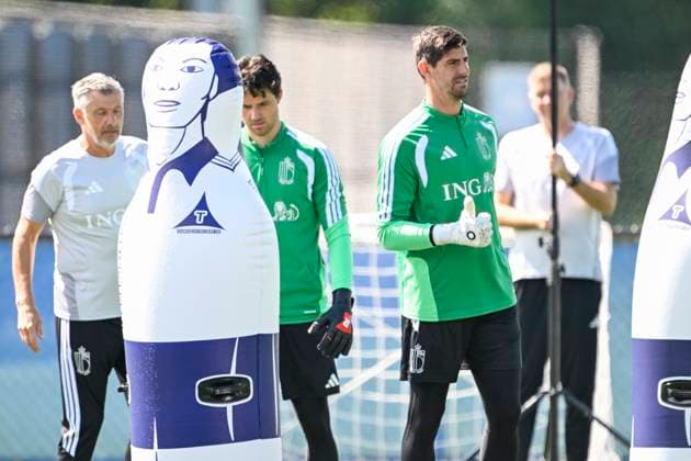 Belgian national football team - FIFA World Cup, WM, Weltmeisterschaft, Fussball 2026 - media activities 10 06 2026 RENTON, UNITED STATES OF AMERICA - JUNE 10 : Courtois Thibaut goalkeeper of Belgium, Lammens Senne goalkeeper of Belgium pictured during a training session of the Belgian national football team during the FIFA World Cup 2026 on June 10, 2026 in Renton, United States of America, 10 06 2026 Renton United States of America  Copyright: xNicoxVereeckenx