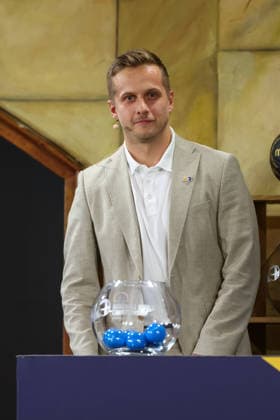 Dominik Kahun (Eishockeyspieler) bei der Auslosung, GER, Auslosung zur IHF Handball-Weltmeisterschaft der Maenner 2027, 10.06.2026, GER, Auslosung zur IHF Handball-Weltmeisterschaft der Maenner 2027, 10.06.2026 Muenchen
