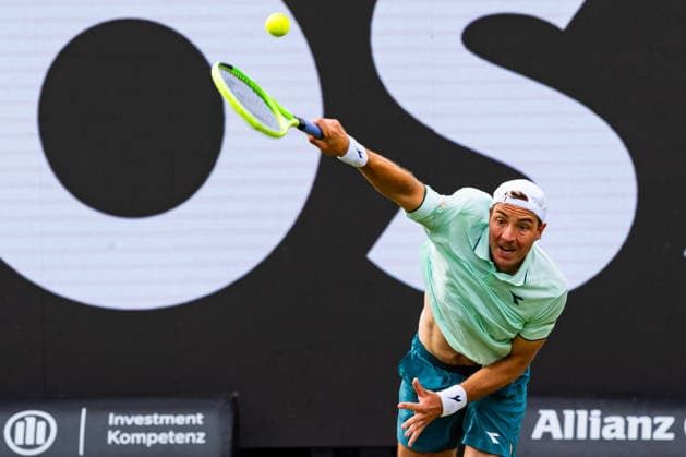 Stuttgart, GERMANY - June 10: Jan-Lennard Struff (GER) during the Singles Match between Jan-Lennard Struff (GER) vs. Alexander Bublik (KAZ) at BOSS OPEN 2026, Tennisanlage Weissenhof on June 10, 2026 in Stuttgart, Germany. Baden-Württemberg Germany Copyright: xTimoxSteinx