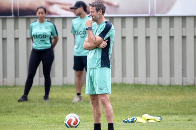 Panama s coach, Thomas Christiansen, participates in a training session at the Nottawasaga Resort hotel complex in Alliston, Canada 10 June 2026. Panama national team, Nationalteam training !ACHTUNG: NUR REDAKTIONELLE NUTZUNG!  Copyright: xJulioxCésarxRivasx USA1553 20260610-55020556930_1