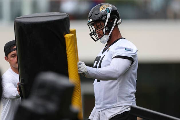 JACKSONVILLE, FL - JUNE 10: Jacksonville Jaguars defensive tackle Arik Armstead (91) works on a drill during Minicamp on June 10, 2026 at Miller Electric Center in Jacksonville, Fl. (Photo by David Rosenblum Icon Sportswire) NFL, American Football Herren, USA JUN 10 Jacksonville Jaguars Minicamp EDITORIAL USE ONLY Icon260610162356