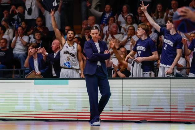 Head coach Gaelle Bouzin of Landstede Hammers Landstede Hammers v ZZ Leiden, Play-off Final Basketball, Landstede Hammers v ZZ Leiden, Landstede Sportcentrum, June 10, 2026, Zwolle, Netherlands.