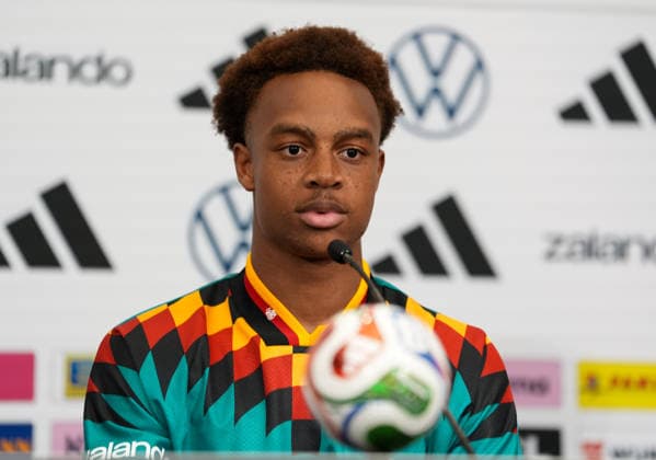 Assan Ouedraogo (Deutschland, 25) nimmt an einer Pressekonferenz. USA, Deutsche Fussballnationalmannschaft, Pressekonferenz, Winston-Salem, 10.06.2026 USA, Deutsche Fussballnationalmannschaft, Pressekonferenz, Winston-Salem, 10.06.2026 Winston-Salem