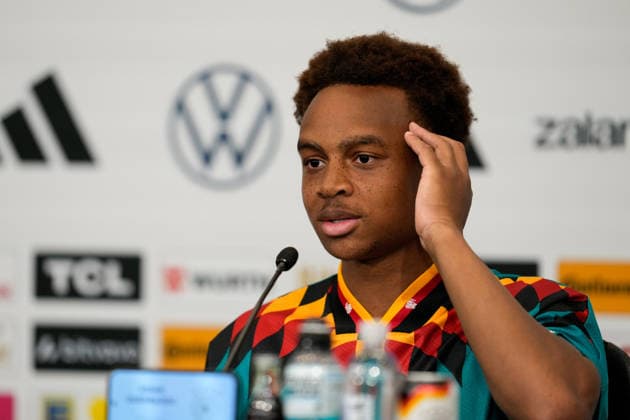 Assan Ouedraogo (Deutschland, 25) nimmt an einer Pressekonferenz. USA, Deutsche Fussballnationalmannschaft, Pressekonferenz, Winston-Salem, 10.06.2026 USA, Deutsche Fussballnationalmannschaft, Pressekonferenz, Winston-Salem, 10.06.2026 Winston-Salem