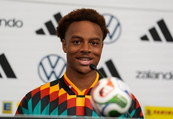 Assan Ouedraogo (Deutschland, 25) nimmt an einer Pressekonferenz. USA, Deutsche Fussballnationalmannschaft, Pressekonferenz, Winston-Salem, 10.06.2026 USA, Deutsche Fussballnationalmannschaft, Pressekonferenz, Winston-Salem, 10.06.2026 Winston-Salem