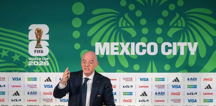 Fußball, Herren, Saison 2025 26, FIFA Word Cup 2026 in Mexiko, Kanada und USA, Mexiko-City ein Tag (Ortszeit) vor dem Eröffnungsspiel, im Bild: Pressekonferenz mit FIFA-Präsident Gianni Infantino im Medienzentrum im Aztekenstadion, 10.06. 2026,